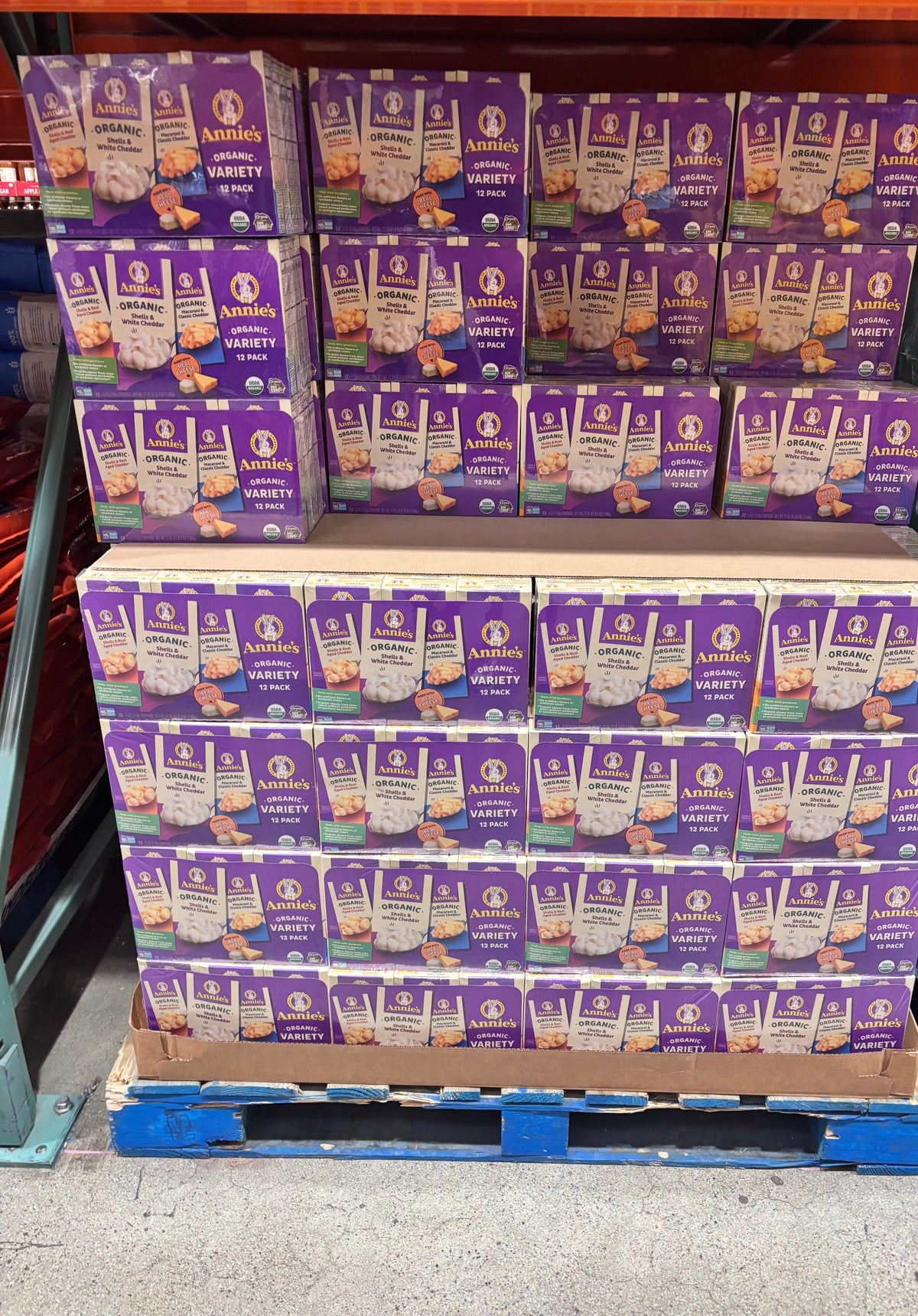 Annie's Organic Macaroni and Cheese Dinners Variety Pack, 12 Count