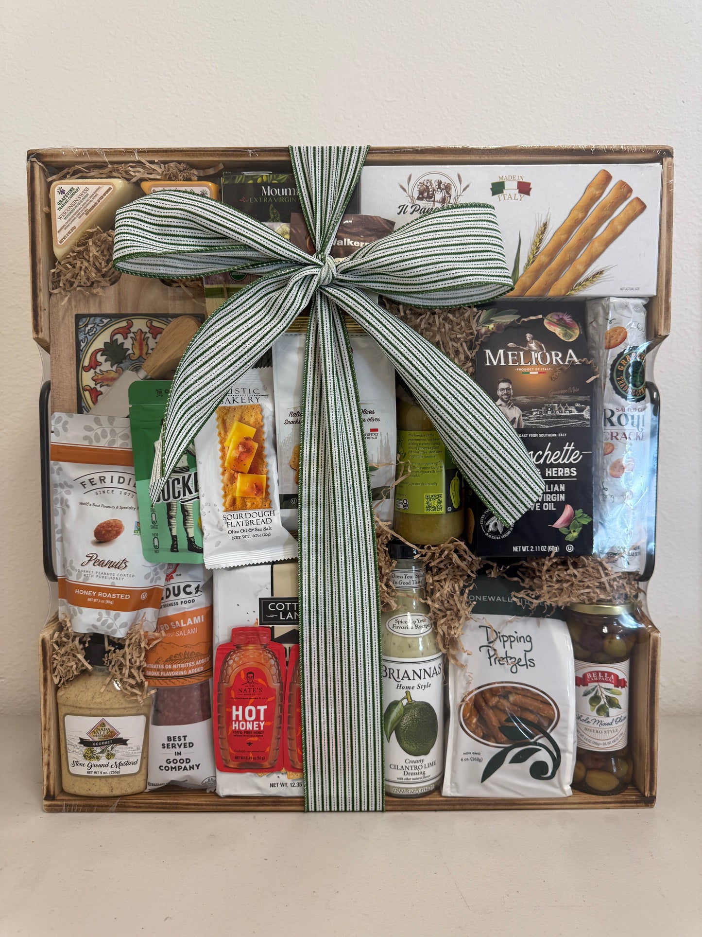 Houdini Charcuterie Board