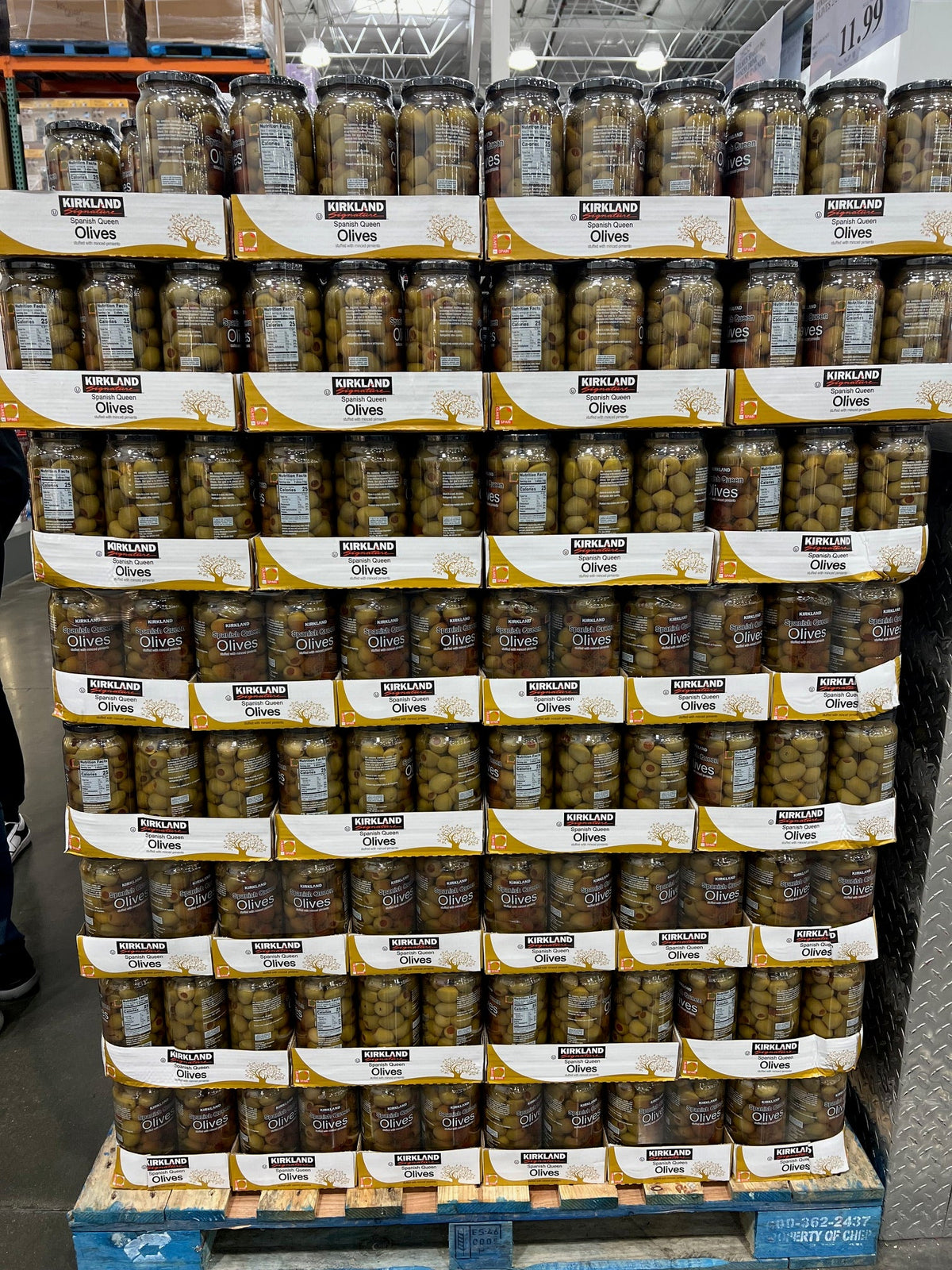 Kirkland Signature Spanish Queen Olives, 21 oz, 2-pack